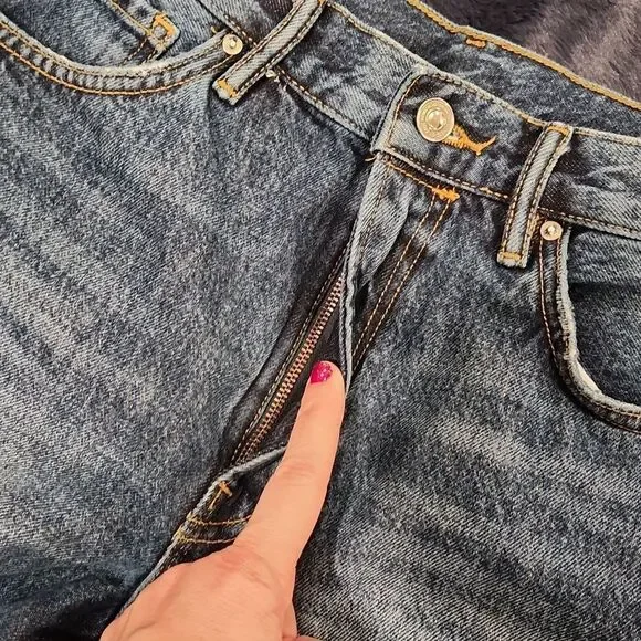 Dark wash high waist All saints "paula" jean shorts size 28! - Picture 12 of 15